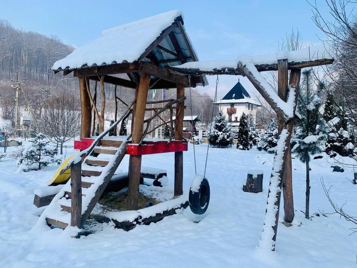 Chalet Vedmezhe Поляна Екстериор снимка