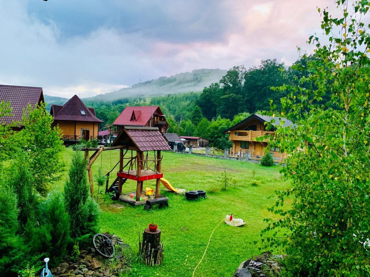Chalet Vedmezhe Поляна Екстериор снимка