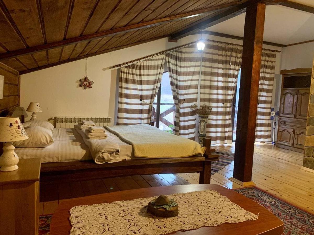 Chalet Vedmezhe Поляна Екстериор снимка